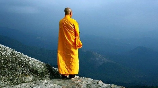 Cùng FCB88 tìm hiểu ý nghĩa giấc mơ về thầy tu